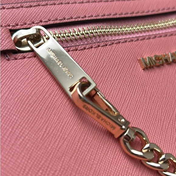 Michael Kors Coral Crossbody Bag with Gold Chain - Picture 7 of 7